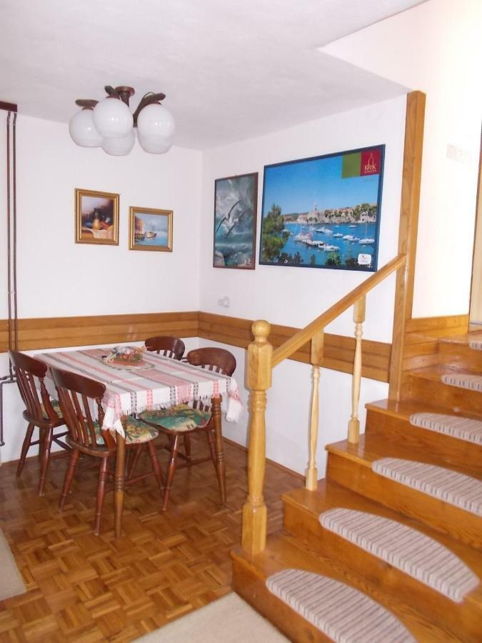 Krk Apartmani Pepina Пінезіци Екстер'єр фото