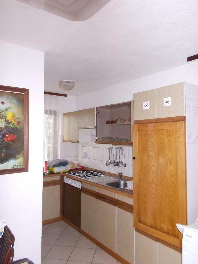 Krk Apartmani Pepina Пінезіци Екстер'єр фото