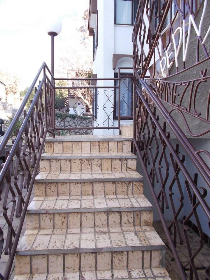 Krk Apartmani Pepina Пінезіци Екстер'єр фото